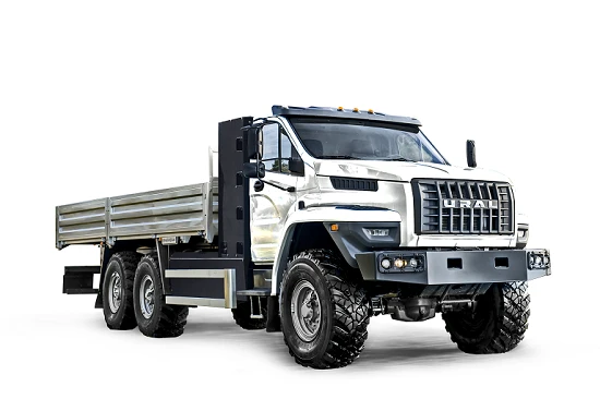 شاحنة أURAL 4320-18 مع كابينة "NEXT" لنقل البضائع