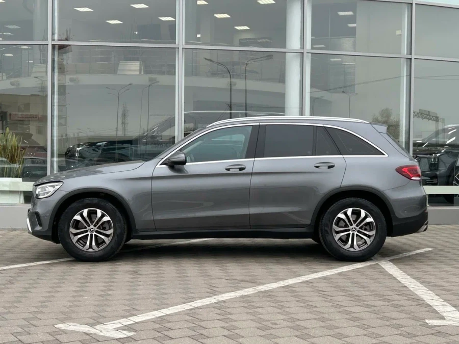 مركبة جميع التضاريس MB GLC 200 4MATIC