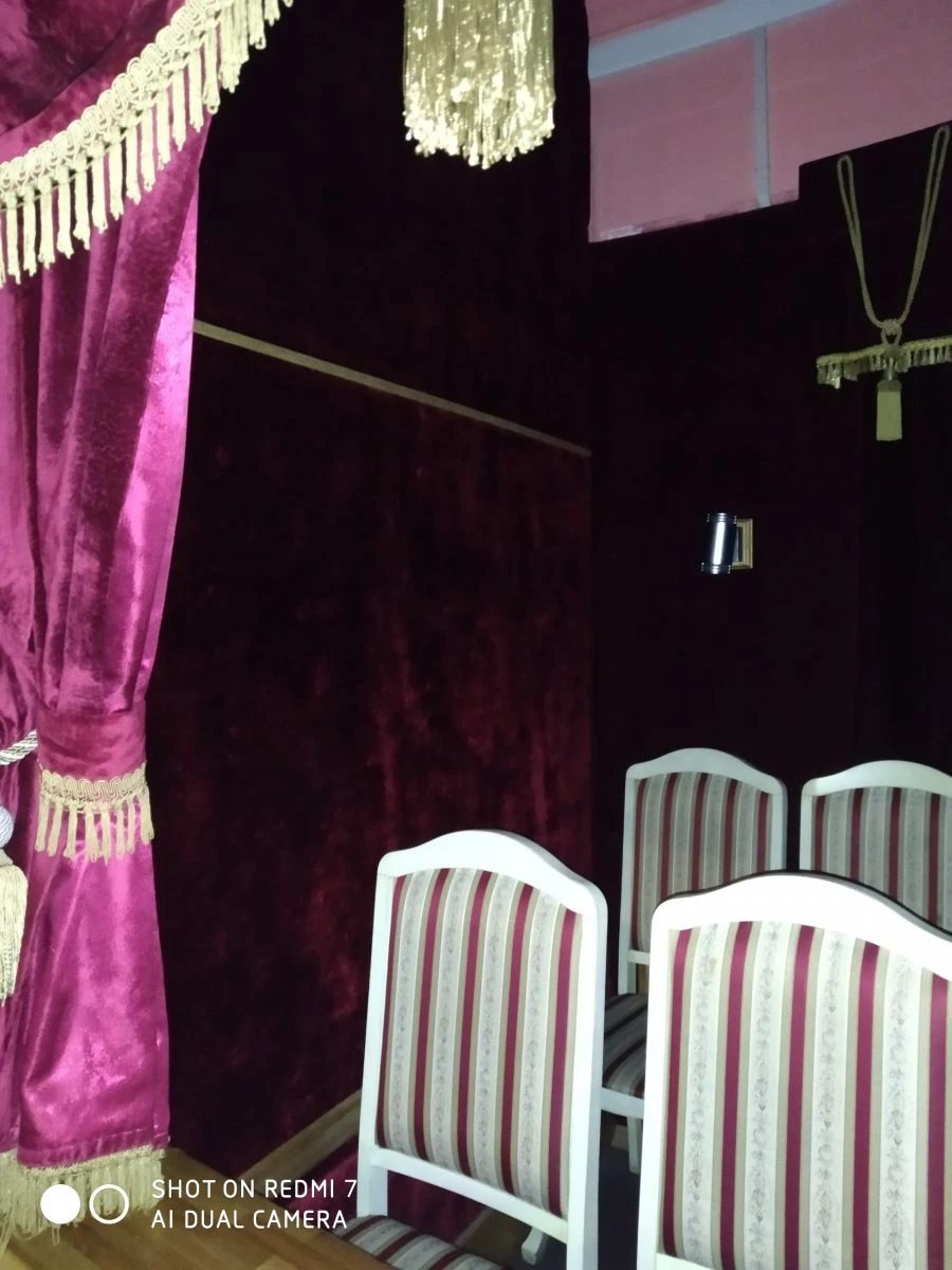 Draped Curtains for Bedside Closure - Article 00044