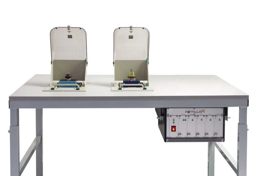 نظام اختبار آلي ل relays الكهرومغناطيسية FORMULA R