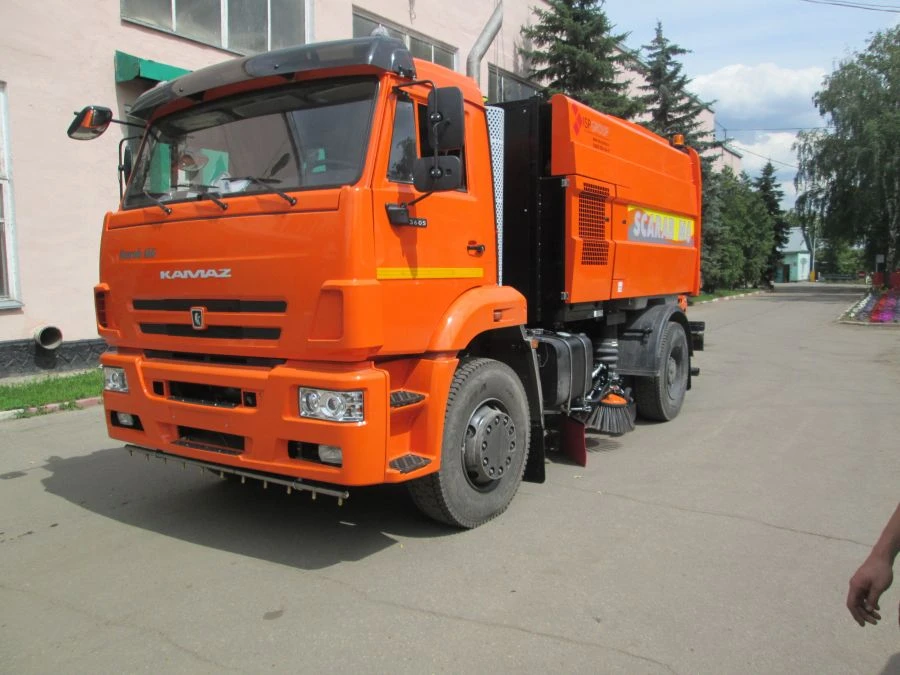 آلة التنظيف البلدية MKU-7802.01