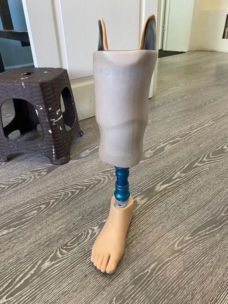 الأطراف الصناعية المخصصة للحمام تحت الركبة PN3-M-K