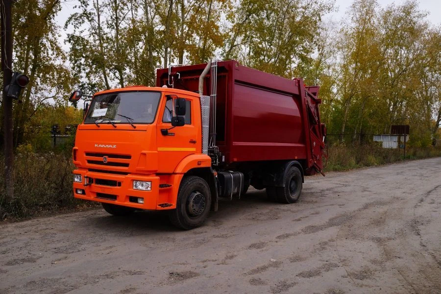 شاحنة جمع النفايات MZ15-K55-20 على شاسيه كاما 53605-A5