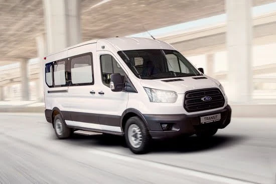 سيارة المكتب المتنقل 2327LC على قاعدة فورد ترانزيت FCD 350L EF