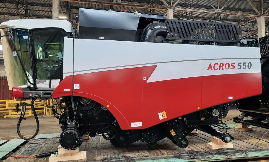 نظام التجميع لآلة حصاد الحبوب RSM-142 "ACROS-550