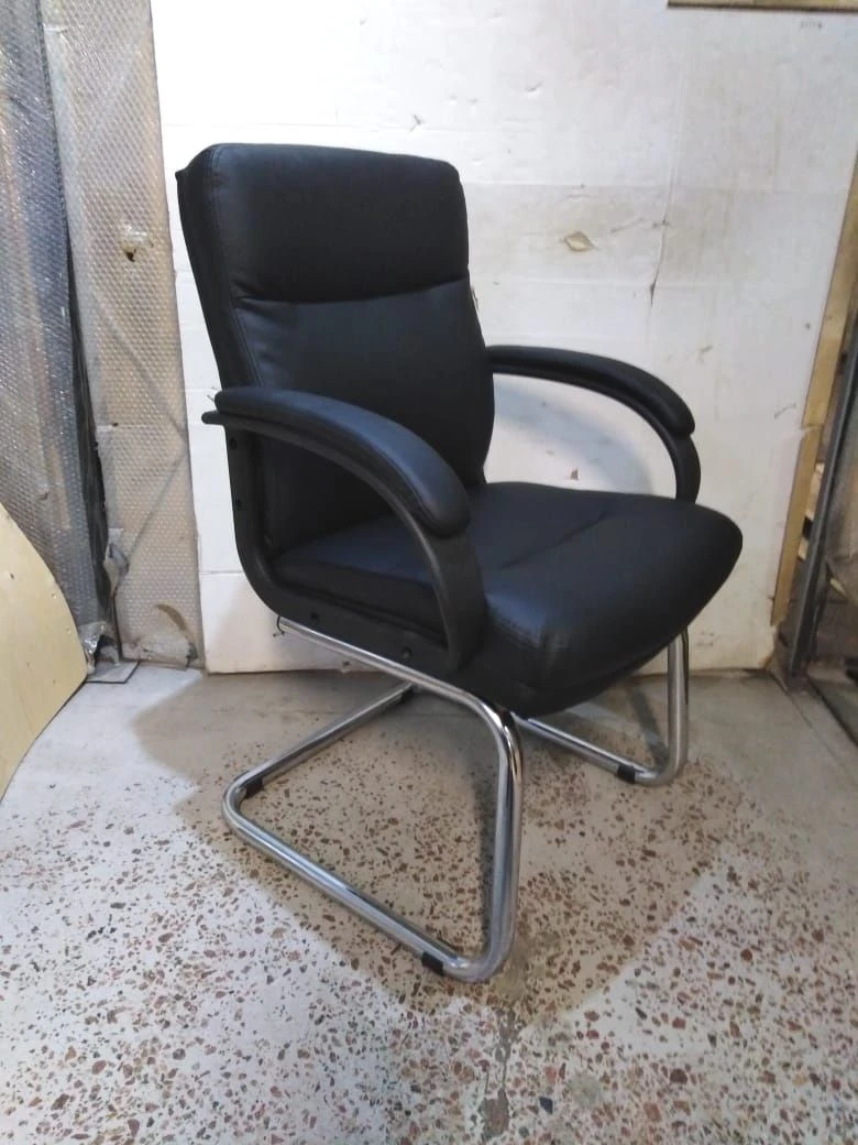 Chairman 630V Office Chair with Metal Frame and Upholstery