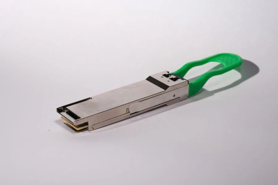 مجموعة محولات الإرسال والاستقبال الضوئية NR-QSFP (NR-QSFP-100G-LR20-LC2، NR-QSFP-100G-ZR4-LC2، NR-QSFP-100G-ZR)