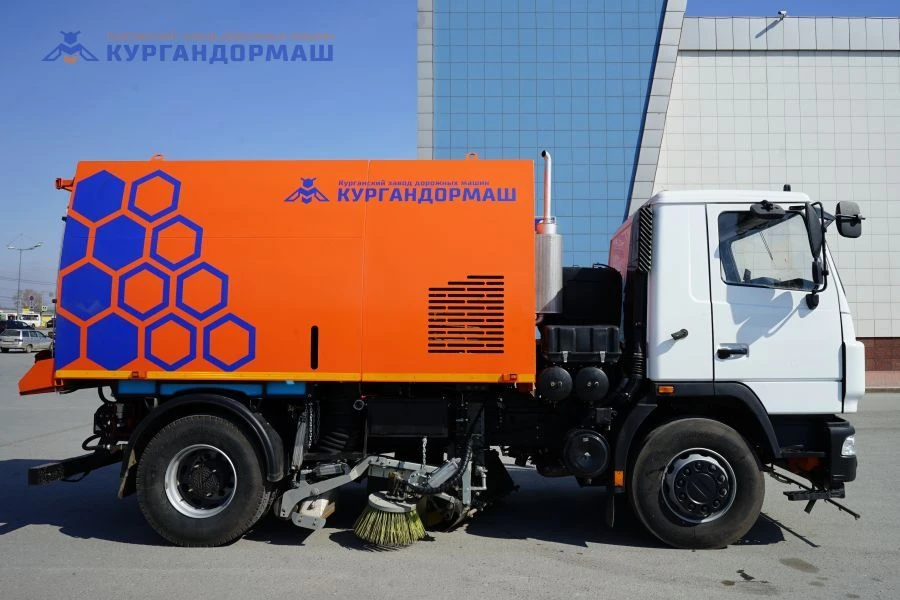 آلة تنظيف الشوارع vacuum KO-5340