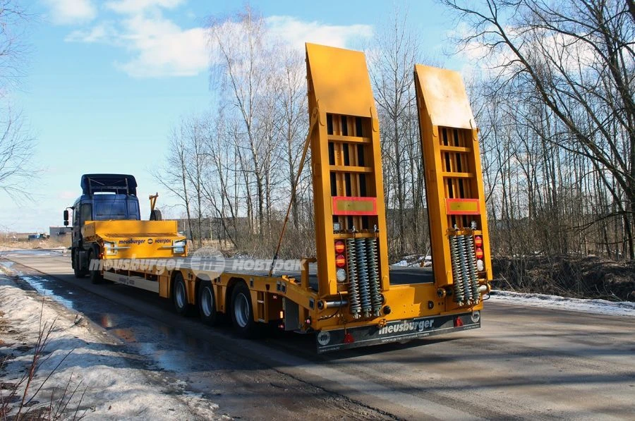 شاحنة نصف مقطورة منخفضة المنصة ثلاثية المحاور TP-392