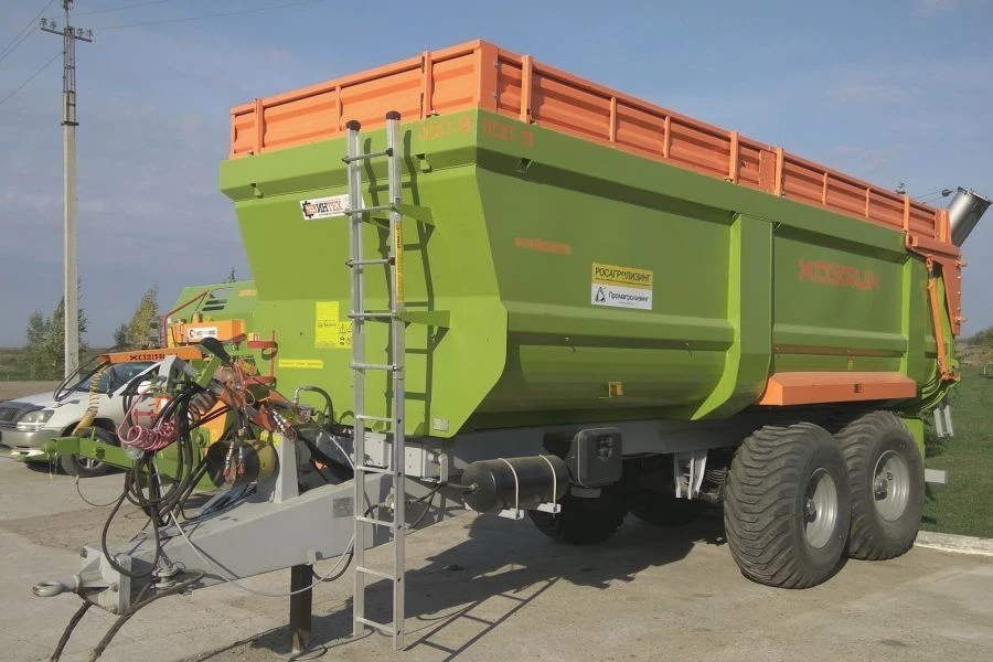 مقطورة شبه ذاتية التفريغ "خوزاين" PSKT-18