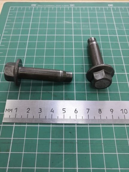 برغي سداسي الرأس M12x40 10.9 - نموذج 1708906000F1