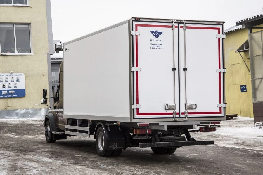 Isothermal Refrigerated Truck for Food Transport Model 47951C-3