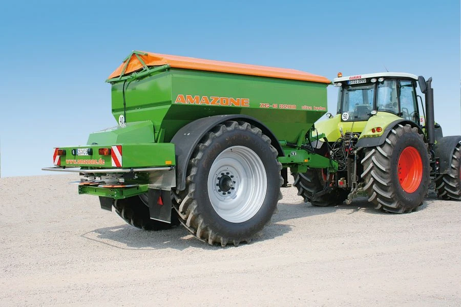 موزع مركزي ZG-B 8200 لتوزيع الأسمدة