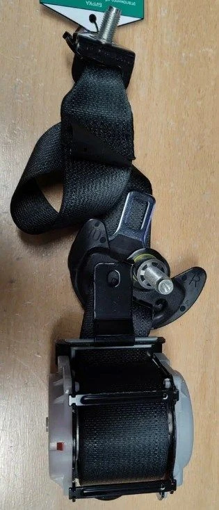 Complete Seat Belt Assembly for SU2r Vehicles, Part Number 89820-BW000