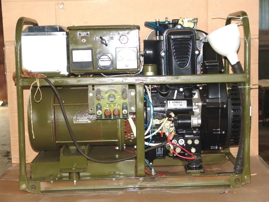مولد كهربائي ثلاثي الطور AD4-T400-1V BVEI.561123.003-07