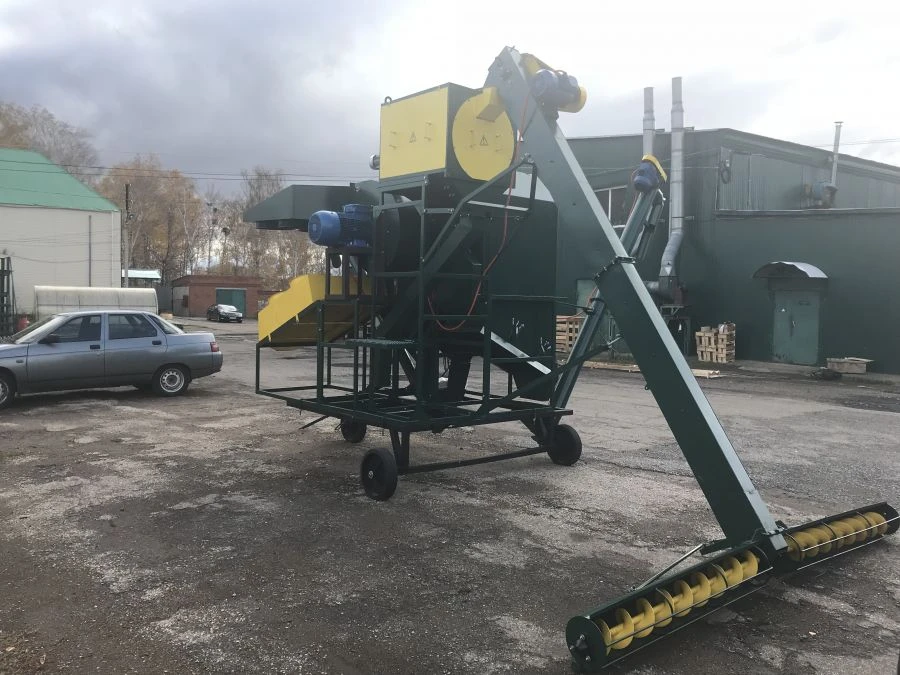 آلة تنظيف الحبوب المركبة ذاتية الدفع MZK-7S