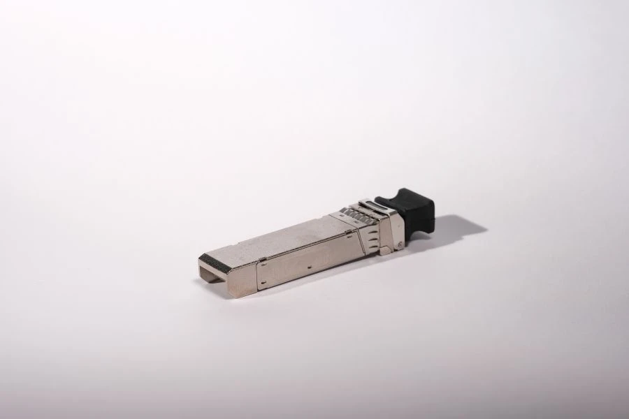مجموعة المحولات البصرية NR-SFP-25G (تشمل NR-SFP-25G-ER-LC2، NR-SFP-25G-Wxy-ZZ-LC، NR-SFP-25G-Wxy-Z)