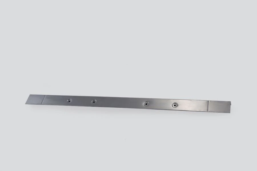 Rear Floor Crossmember 046900510118200