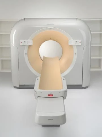 جهاز التصوير المقطعي المحوسب Ingenuity CT مع الملحقات