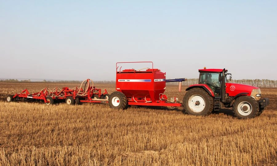 مجمع البذر الهوائي "Agrator-7300