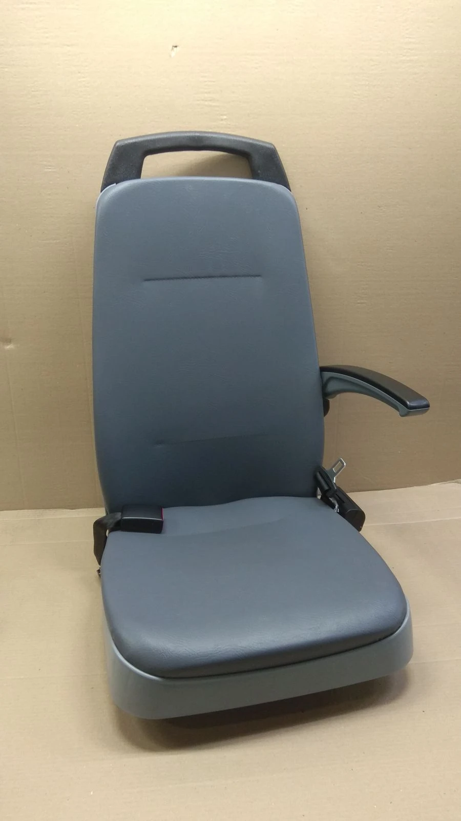 مقعد الركاب مع تغليف للأشخاص ذوي الأولوية FS 802.1.R-6830021-12