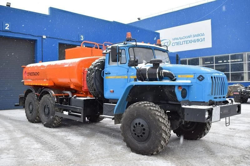 Oil Field Tank Truck UZST UZST01 6619H-16 on Ural 4320 Chassis