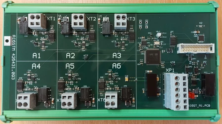 وحدة إدخال الإشارات التناظرية AI6-STM 426431.093