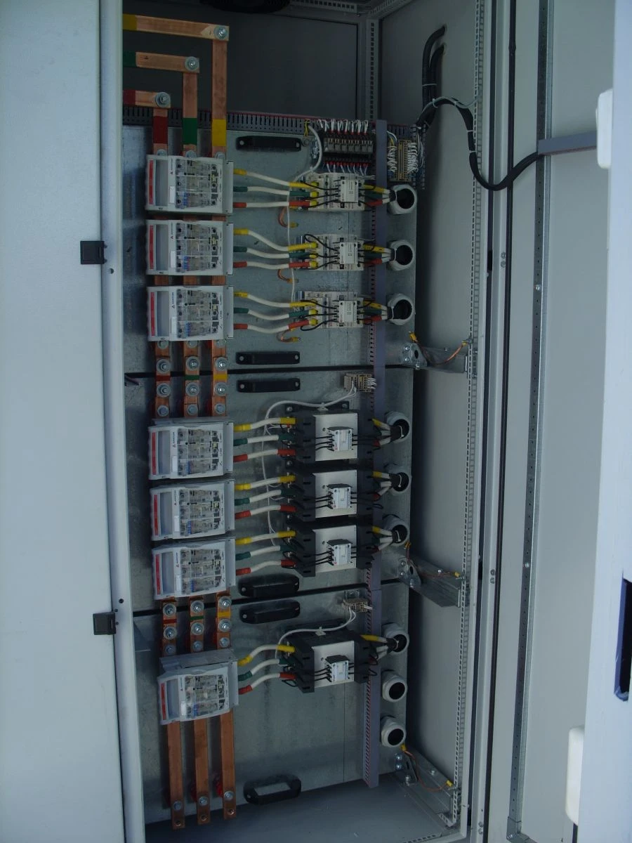 جهاز تعويض القدرة التفاعلية UKRM-SK-0.4kV-25-1000kvar-U1(3)