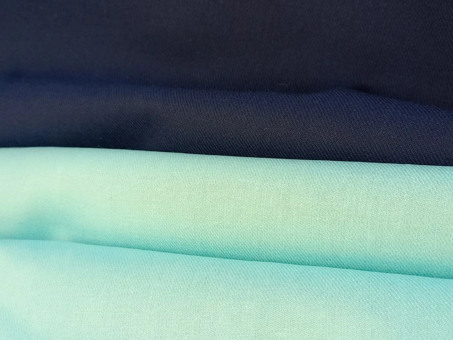 Smooth Dyed Cotton Fabric, 205 g/m², 150 cm Width, 100% Cotton