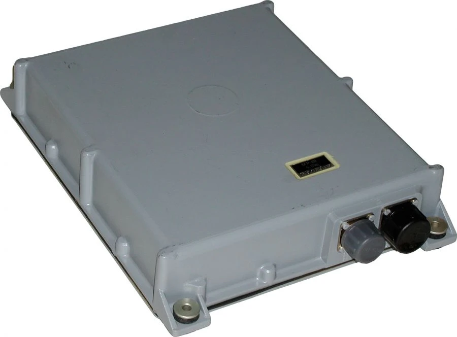 وحدة التحكم BGR88.000 لجهاز الاستشعار IS-445 وقفل التروس
