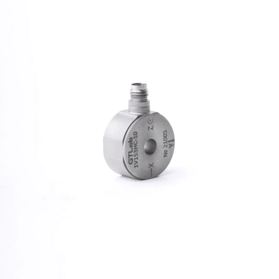 مقياس تسارع عالي الأداء بجهد 1V153HC-30