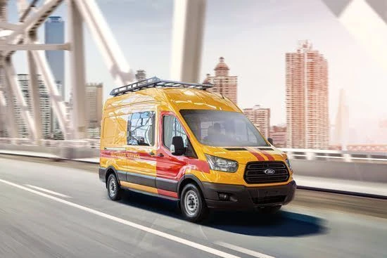 مركبة مختبر متنقلة فورد ترانزيت 2327SD 3500 كجم