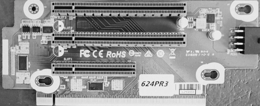 لوحة توسيع متخصصة لمهايئات PCI-E 624PR3
