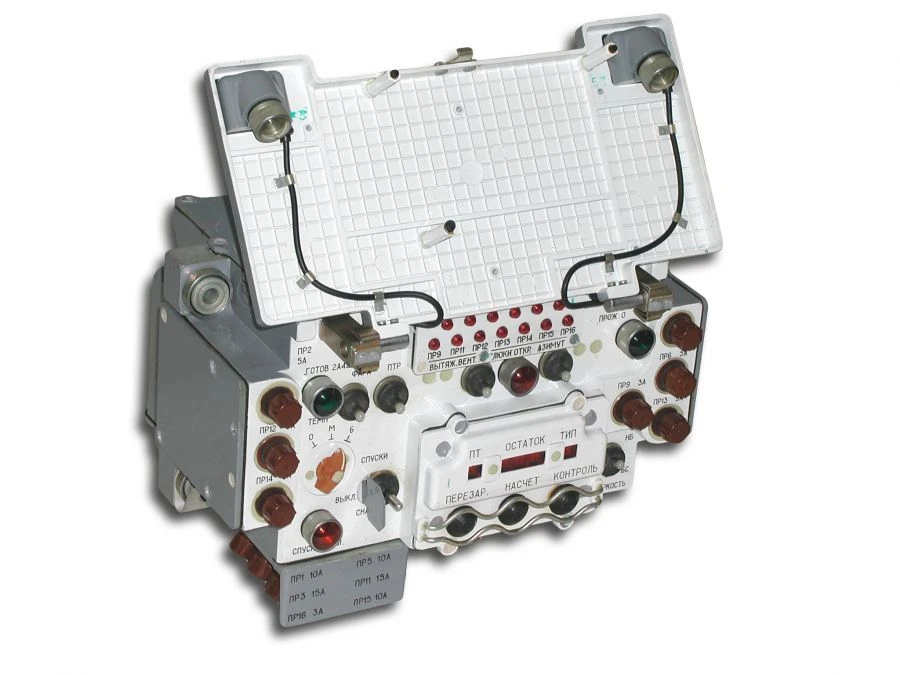 بلوك التحكم لنظام 2A42 - BU25-2S.000