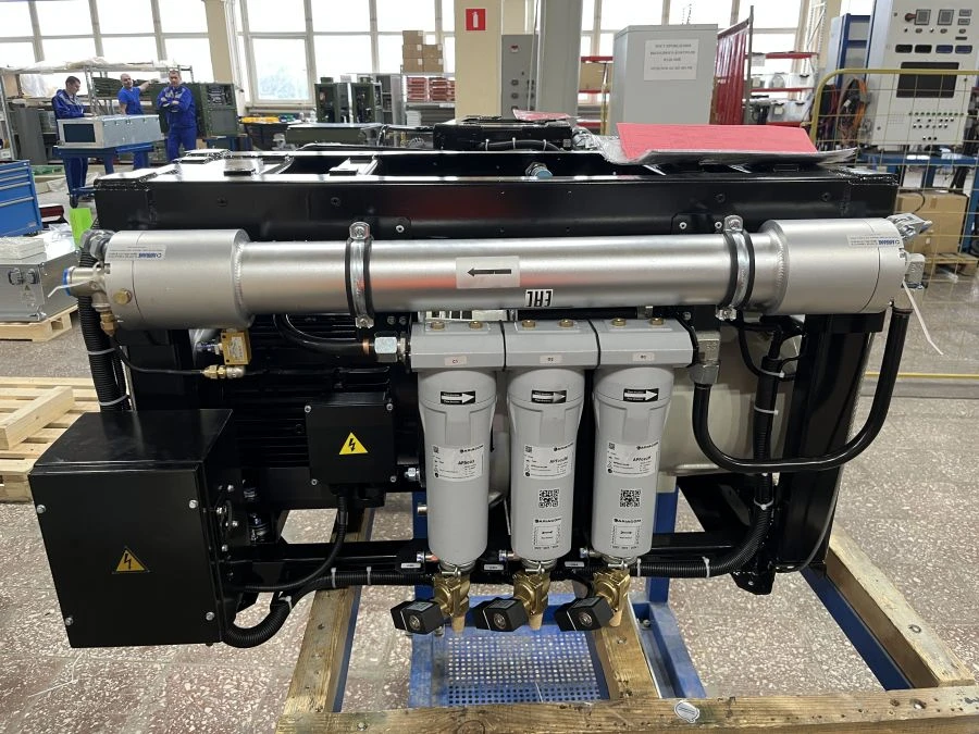 وحدة ضاغط ريش دوارة AKR-7M-01 P U1