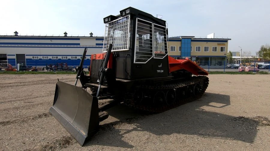 آلة الجر الزاحفة مع شفرة Bulldozer لتحضير الأراضي TLP-4M-034-07