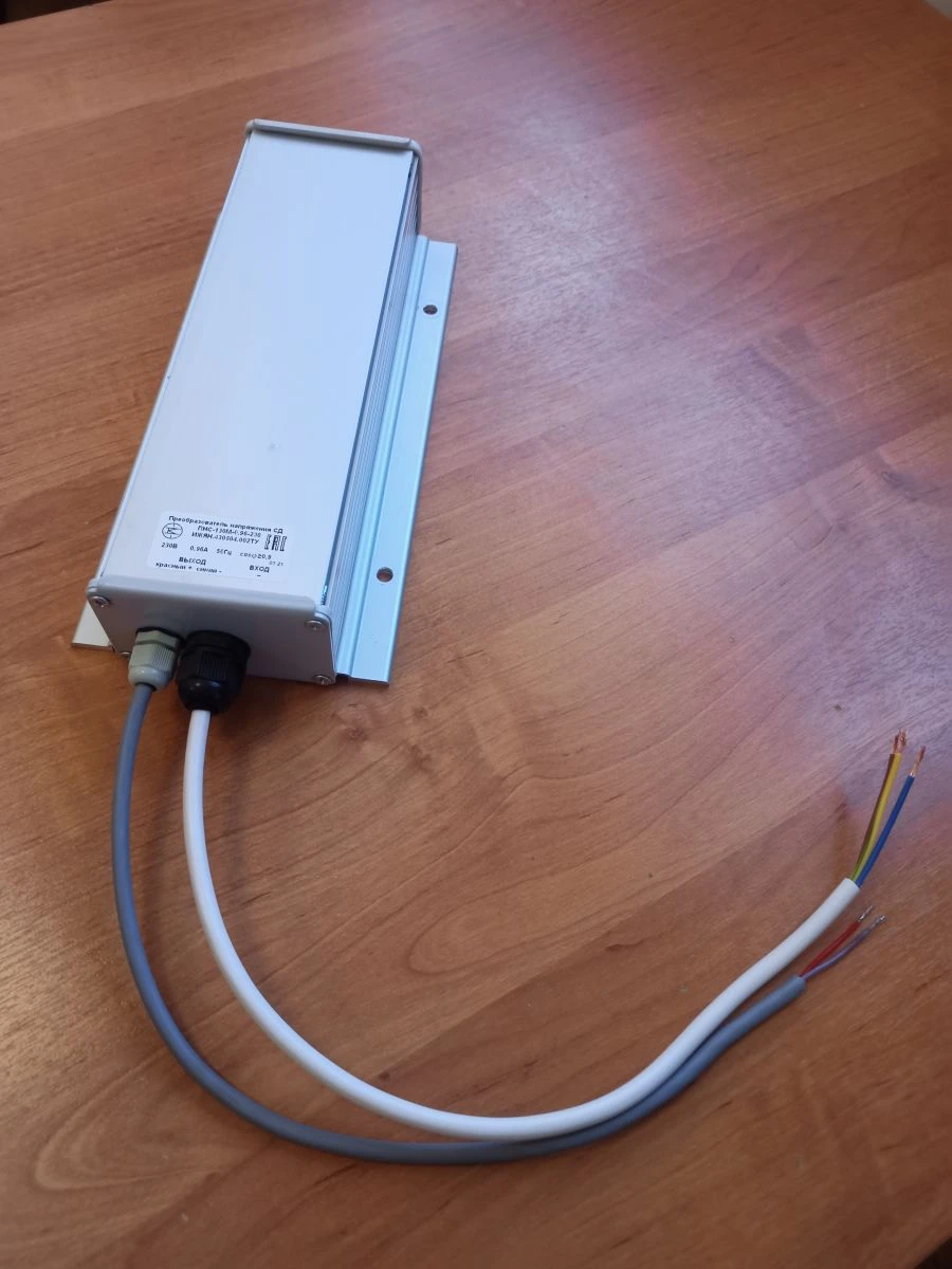 محول جهد SD PNS-130M-0.96-230 لإمداد الطاقة LED