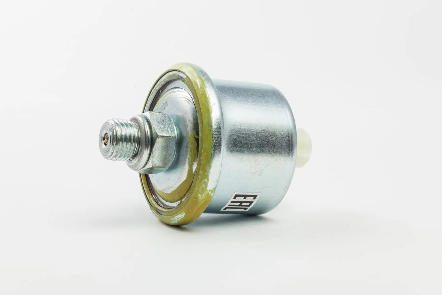 Oil or Air Pressure Sensor MM370-3829010-U-HL