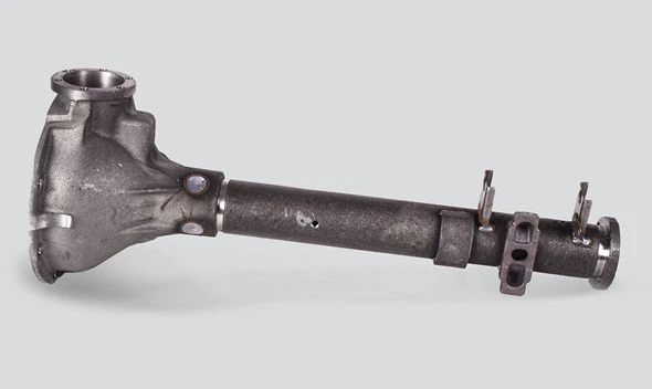هيكل الجسر الأمامي مع غطاء العمود نصف المحور لسيارات UAZ 220600230
