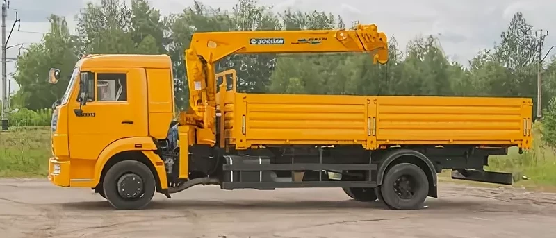 شاحنة بضائع مع رافعة (إنمان IM150N، IM320) نموذج 336995 على هيكل كاما -4308-G5