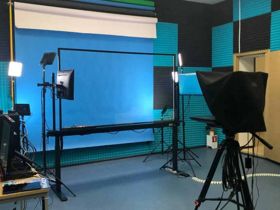 نظام تسجيل الفيديو والندوات iDesk Studio 4K
