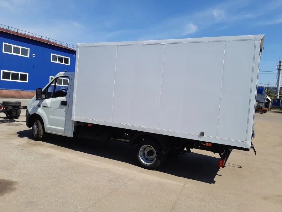 Food Transportation Vehicle - Isothermal Refrigerated Van BELAVA - Model BGSGNN