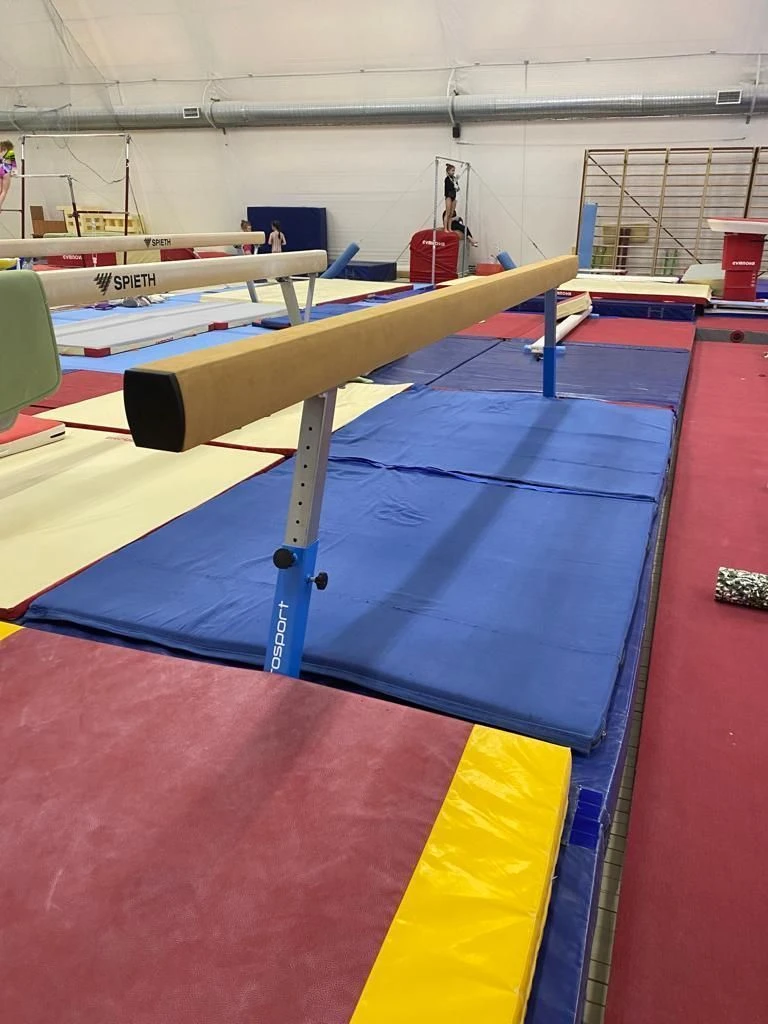 Competition Beam for Women's Artistic Gymnastics