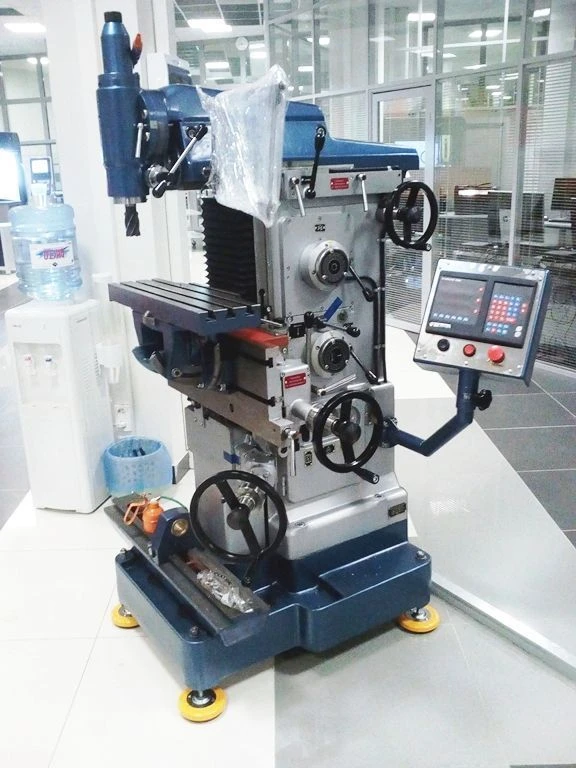 آلة الفرايز SF676 لأعمال متنوعة طراز SF676-300/5-KM4-0-F2-TR