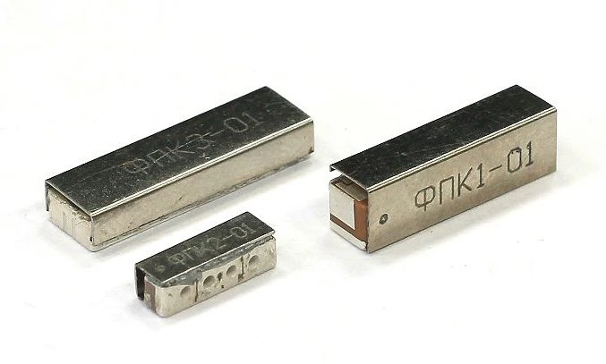 Compact Ceramic Bandpass Filter for Signal Selection 5-8 GHz FPK2
