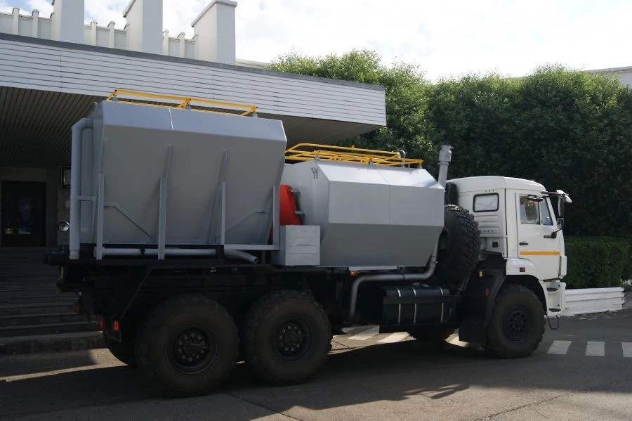 وحدة خلط US-50-8x8K (على قاعدة شاسيه كاماز-43118-50، كاماز-43118-A5)