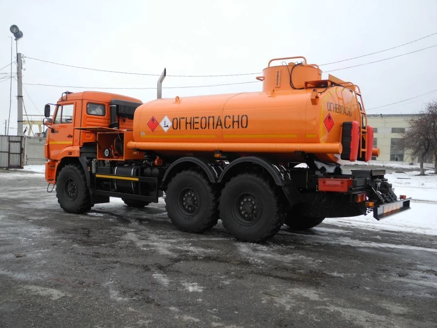 Special Fuel Delivery Truck 66131-0000010-08 based on KAMAZ-43118-A5 Chassis