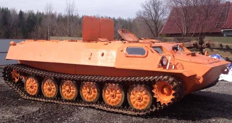 مركبة متعددة الأغراض للثلج والموحل KTM-10A