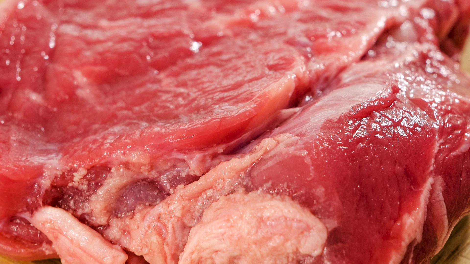 لحم الضأن - قطع الظهر والخاصرة عالية الجودة